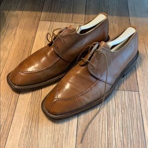 Men’s dress shoes